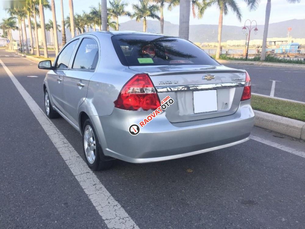 Cần bán gấp Chevrolet Aveo 1.5 MT đời 2016, màu bạc xe gia đình-5