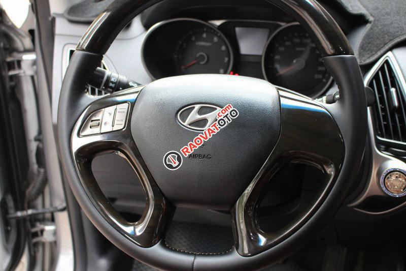 Cần bán xe Hyundai Tucson 4WD sx 2010 tư nhân chính chủ-9