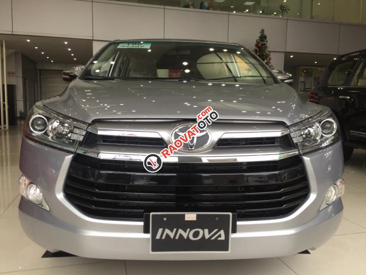 Toyota Innova 2.0E MT 2018 phiên bản mới VSC, HAC, màu bạc, giao ngay, phục vụ tốt nhất Sài Gòn-6