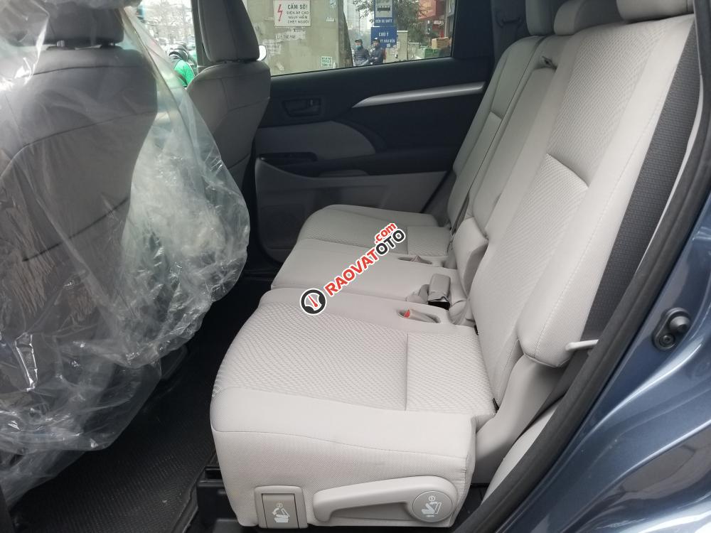 Cần bán xe Toyota Highlander LE năm 2017, màu xanh lam, xe nhập-7