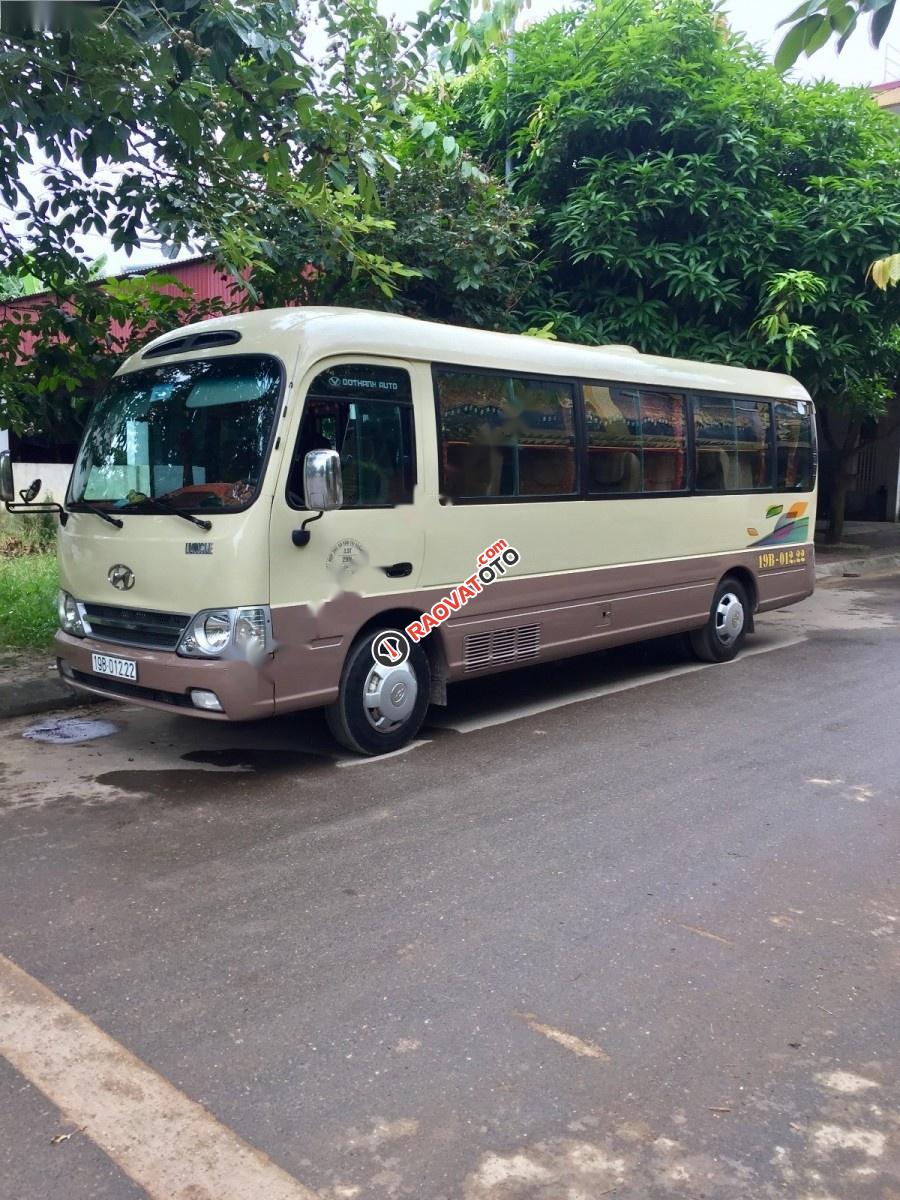 Bán Hyundai County Limousine đời 2014, hai màu-3