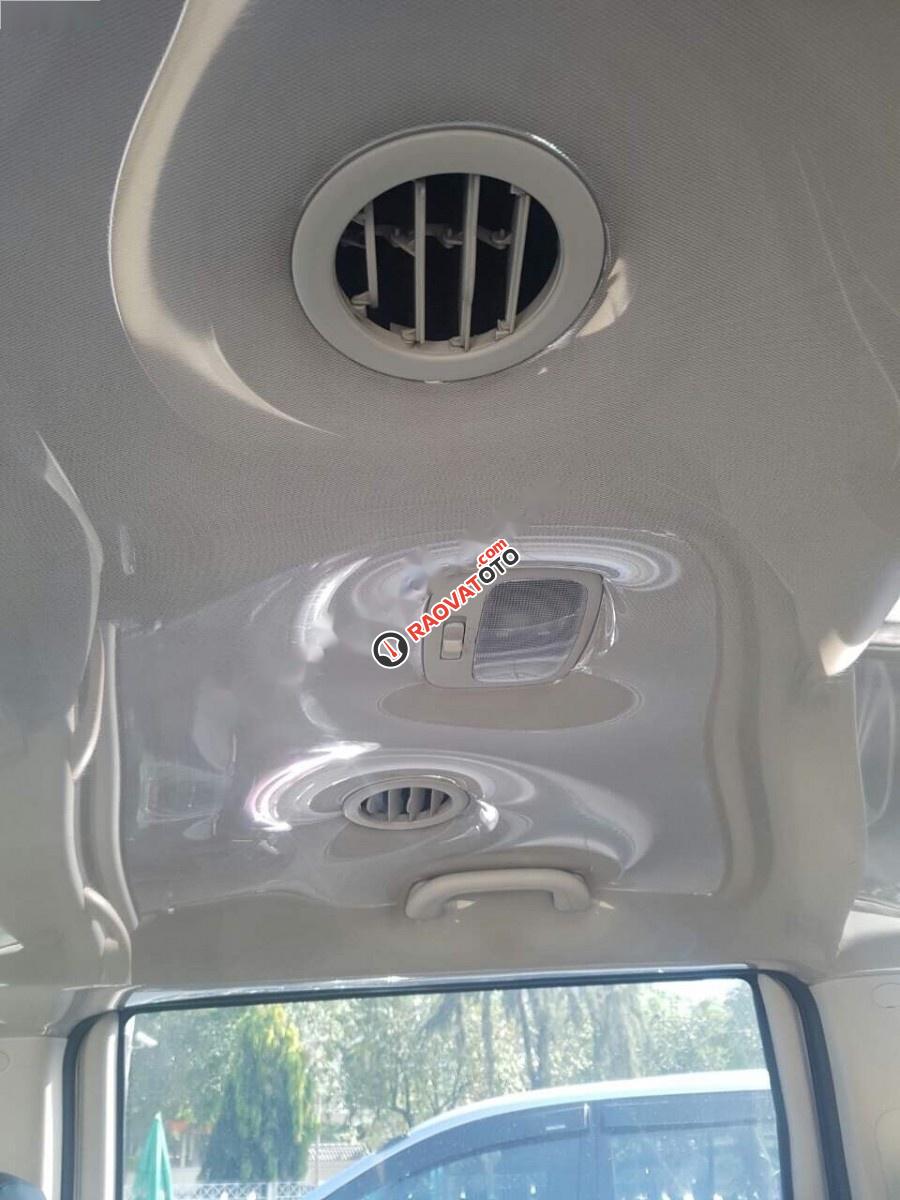 Bán Kia Carnival đời 2011, màu bạc, nhập khẩu nguyên chiếc-0