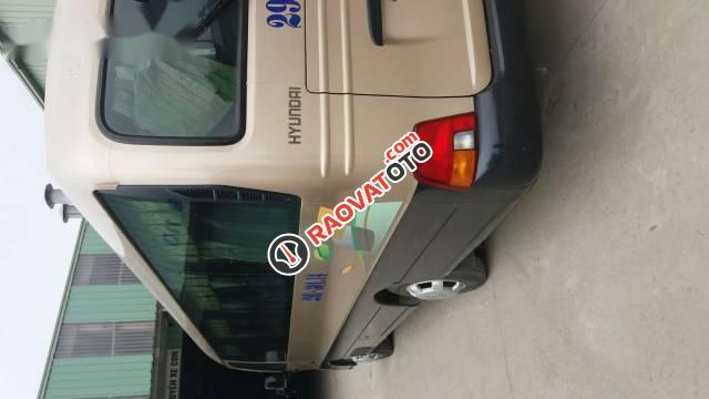 Chính chủ bán xe Hyundai County Limousine đời 2011, màu nâu-1