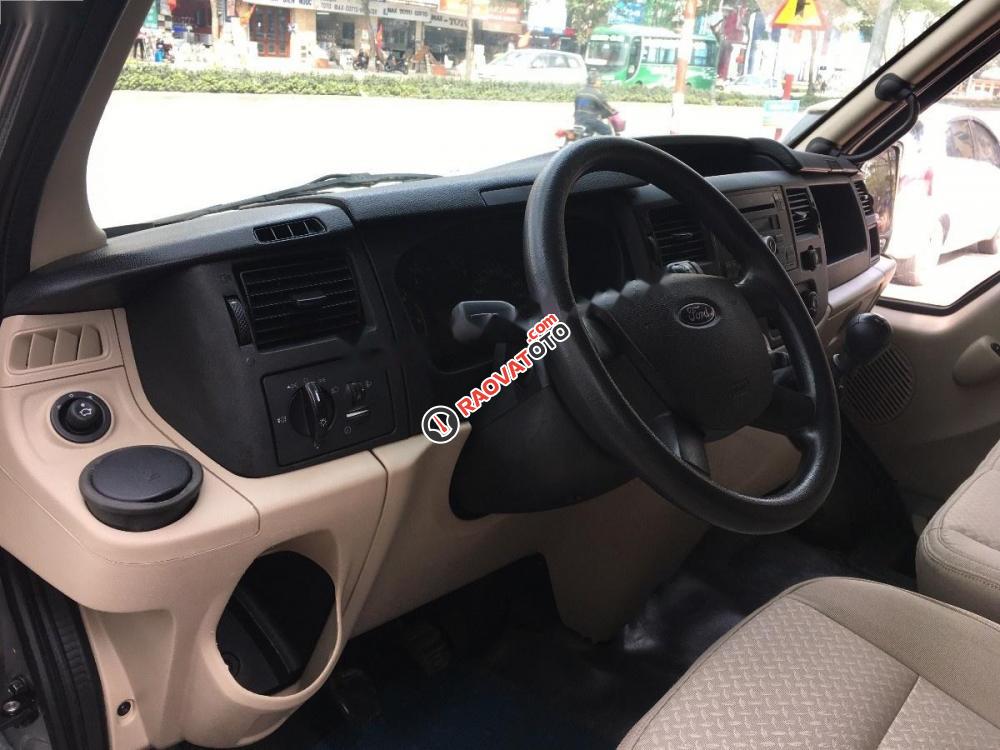 Bán xe Ford Transit LX đời 2014, màu bạc chính chủ, giá chỉ 555 triệu-1