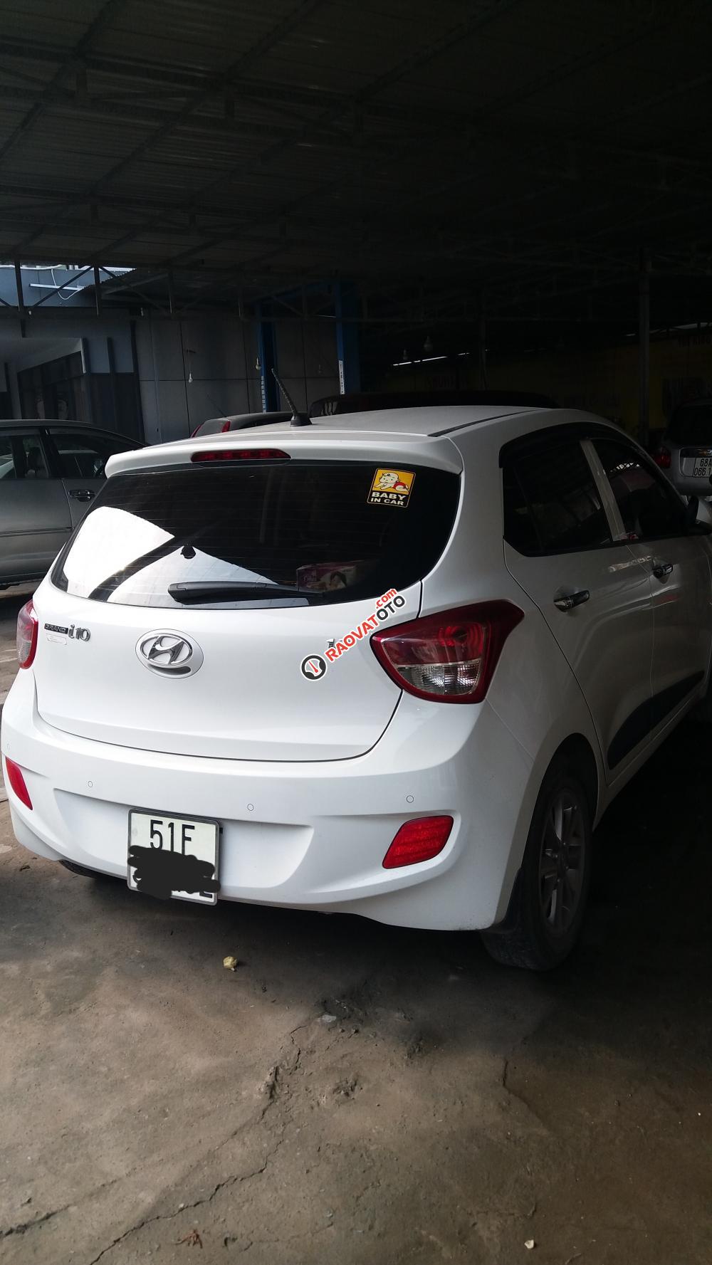 Cần bán xe Hyundai i10 1.2 AT 2015, màu trắng, nhập khẩu-0