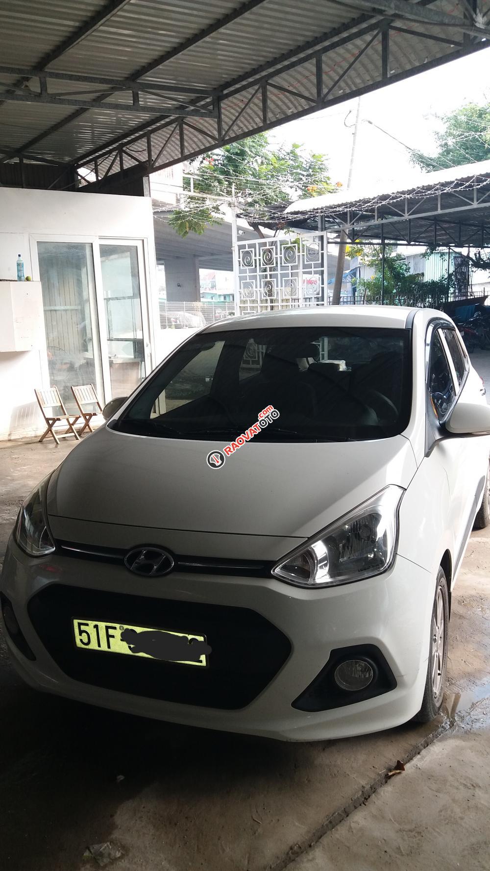 Cần bán xe Hyundai i10 1.2 AT 2015, màu trắng, nhập khẩu-3