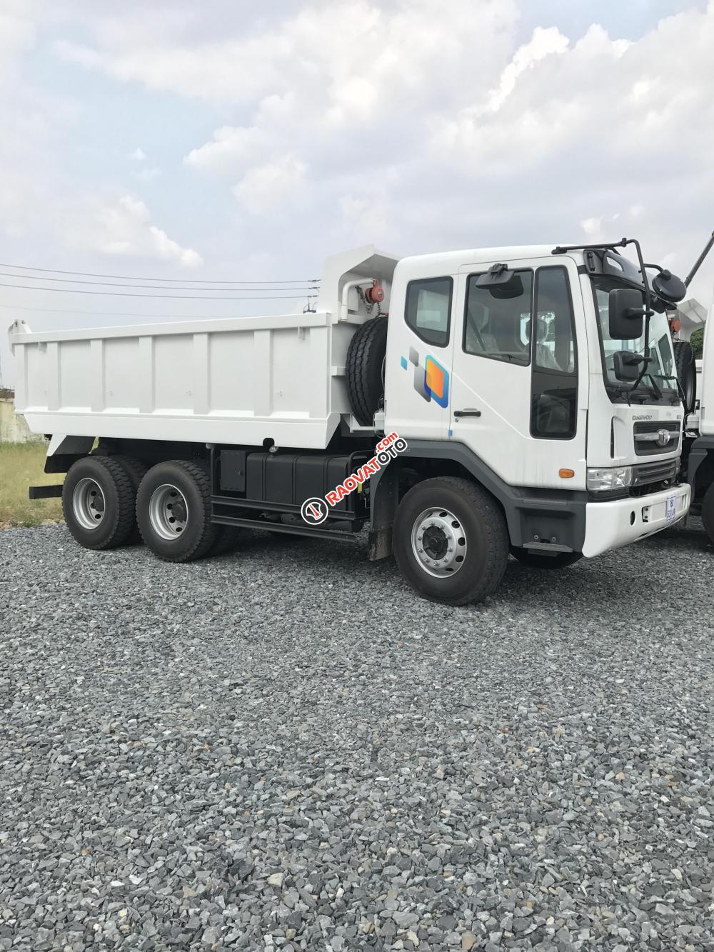 Bán xe ben-tải-đầu kéo-trộn bê tông Daewoo nhập khẩu nguyên chiếc-giá tốt-9