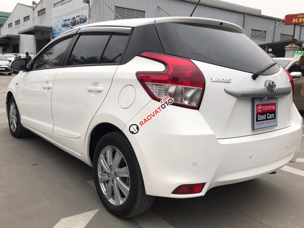 Bán Toyota Yaris 1.3E 2016, màu trắng, nhập khẩu,-2