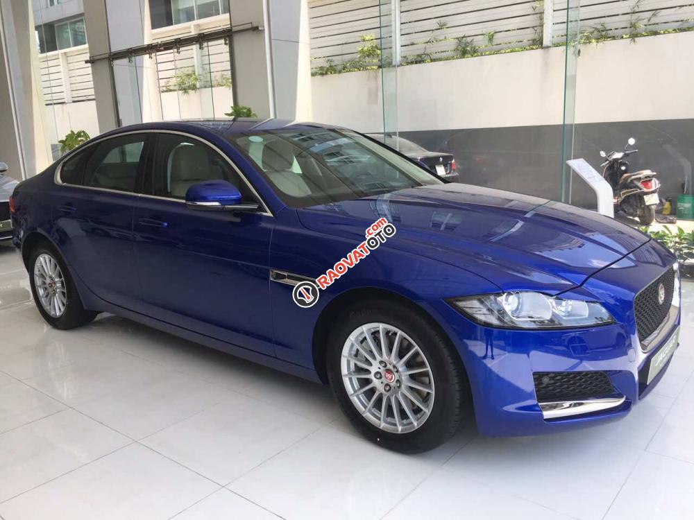 Bán xe Jaguar đời 2017, màu đen, màu trắng, xanh giao xe ngay + 5 năm bảo dưỡng. Hotline 0932222253-0