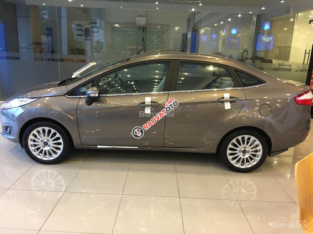 Bán ô tô Ford Fiesta 1.5 AT Titanium 2017 - Giá giảm tốt nhất hiện nay cùng nhiều khuyến mãi hấp dẫn-0