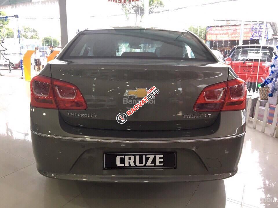 Chevrolet Cruze LT 2018 - Nâu hoàng kim, hỗ trợ vay tối đa giá trị xe-6