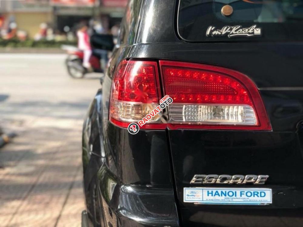 Bán ô tô Ford Escape XLS đời 2013, màu đen-2