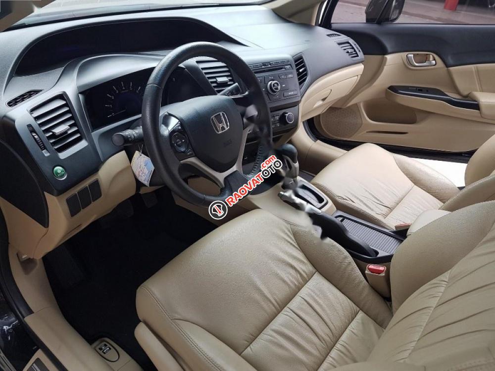 Cần bán gấp Honda Civic 1.8AT đời 2015, màu đen số tự động giá cạnh tranh-3