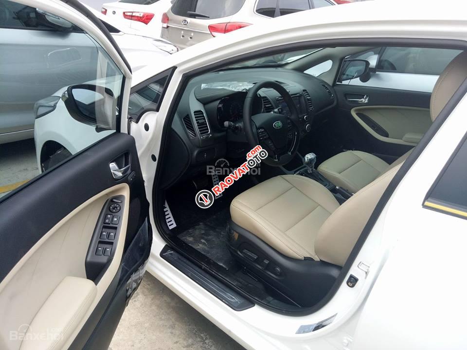 Kia Cerato AT, giá cạnh tranh, giao xe ngay, LH 0938603059-3