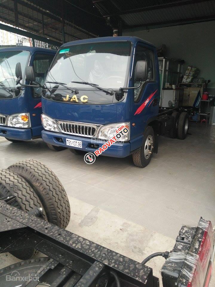 Bán xe tải Jac 2T4, xe vào thành phố, thùng dài 3m7-1