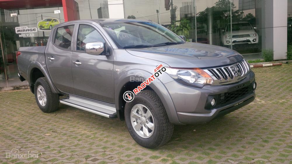 Quảng Ninh bán xe Mitsubishi Triton sản xuất 2017, khuyến mại sâu, nhiều quà tặng tháng 2 năm 2018-2