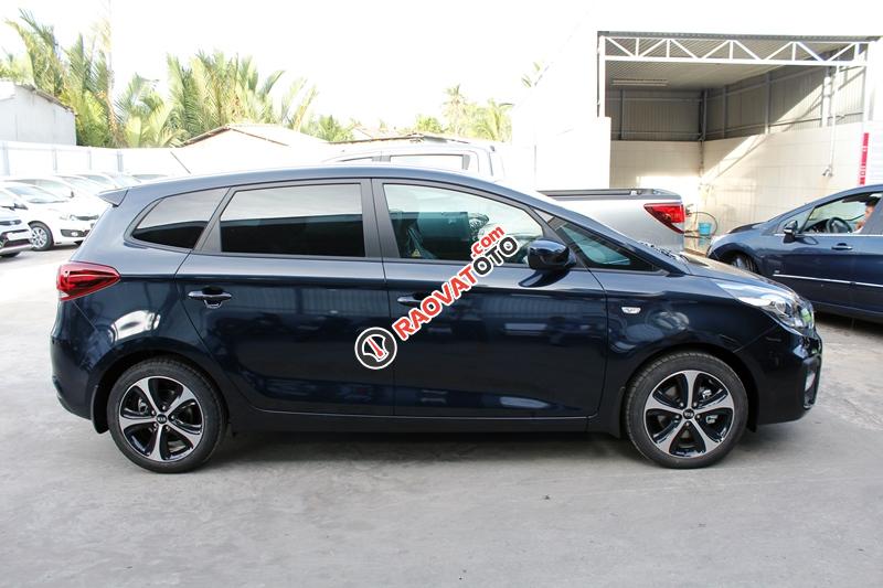 Bán Kia Rondo sản xuất năm 2018, màu đen, giá tốt-2