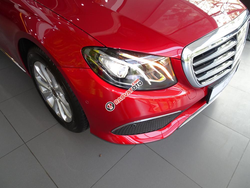 Mua Mercedes-Benz E200 Exclusive new 2020 với giá tốt nhất thời điểm này - Bank hỗ trợ 80%-12