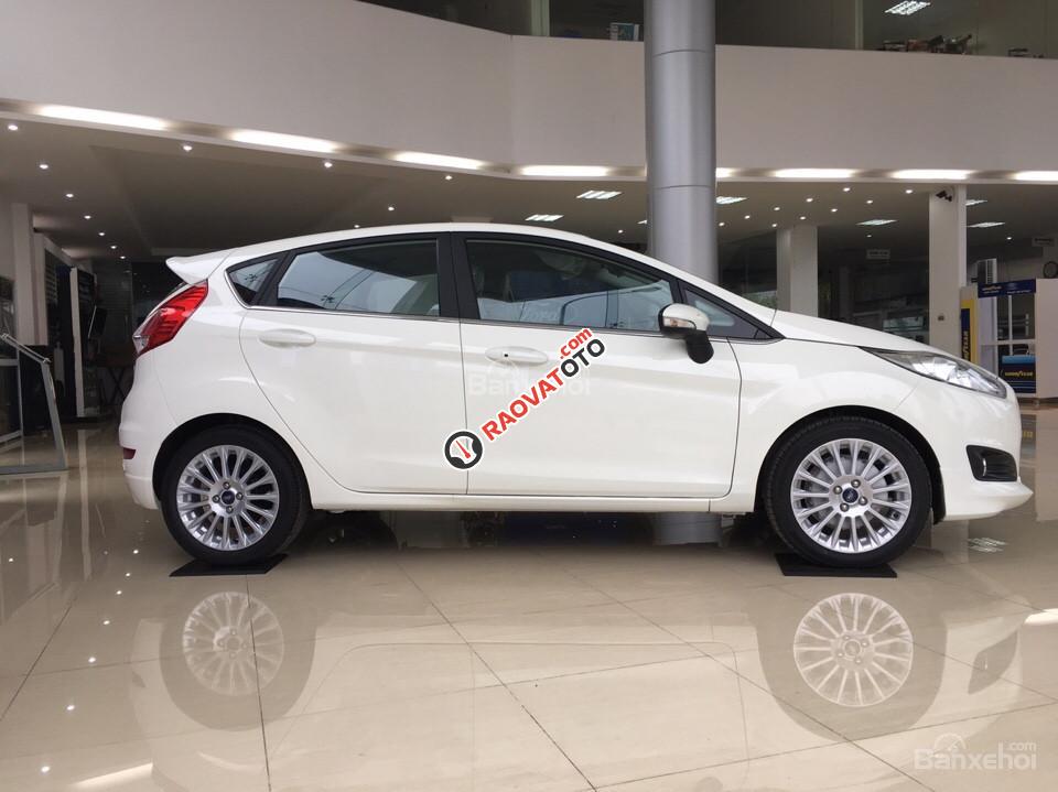 Bán xe Ford Fiesta giá rẻ 1.0L Ecoboost mới 100%, xe tiết kiệm nhiên liệu, giao xe ngay hỗ trợ trả góp 80%-1