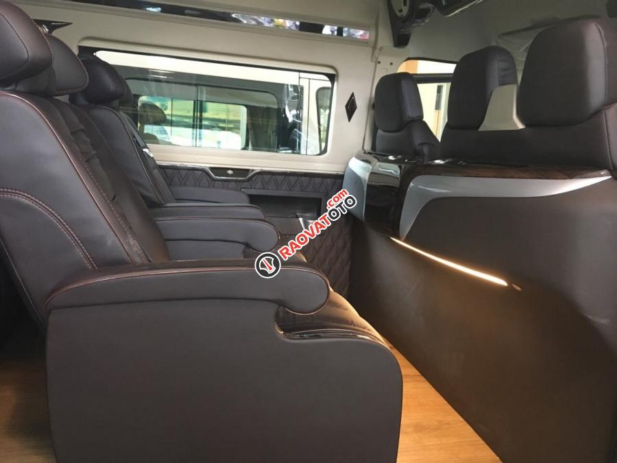 Ford Transit Limousine đẳng cấp chuyên cơ mặt đất - hỗ trợ ngân hàng lãi suất tốt nhất-8