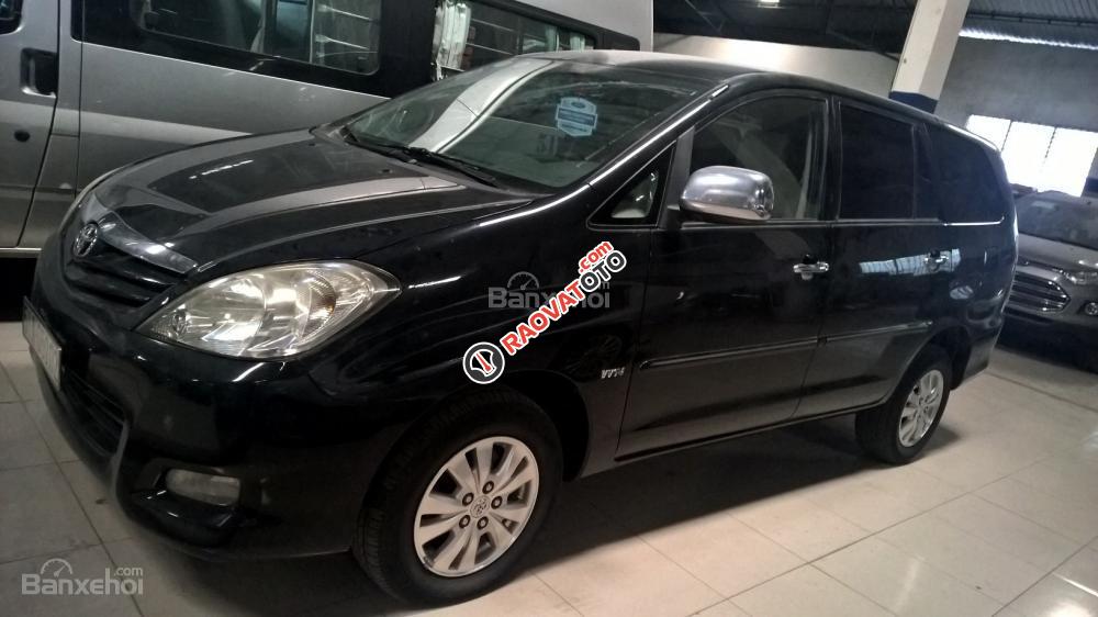 Cần bán Toyota Innova G đời 2011, màu đen, giá 483tr, xe không lỗi, BH 1 năm-2