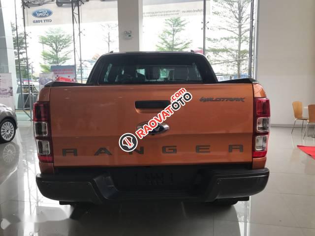 Cần bán xe Ford Ranger Wildtrak 3.2L AT đời 2017, màu vàng đồng-4
