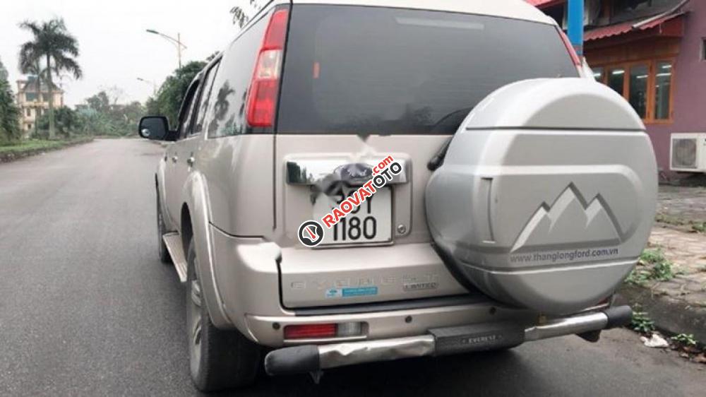 Cần bán xe Ford Everest 2.5 sản xuất 2010 chính chủ giá cạnh tranh-6