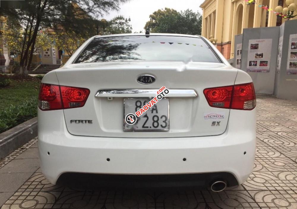 Bán Kia Forte AT sản xuất 2013, màu trắng, giá 465tr-2