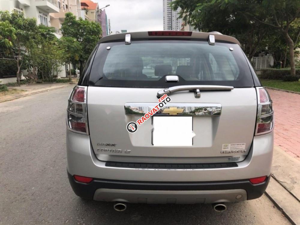 Xe Chevrolet Captiva LT năm sản xuất 2010, màu bạc chính chủ, giá tốt-6