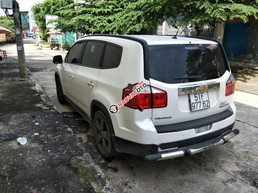 Bán Chevrolet Orlando 1.8LTZ năm 2016, màu trắng xe gia đình, giá chỉ 555 triệu-0