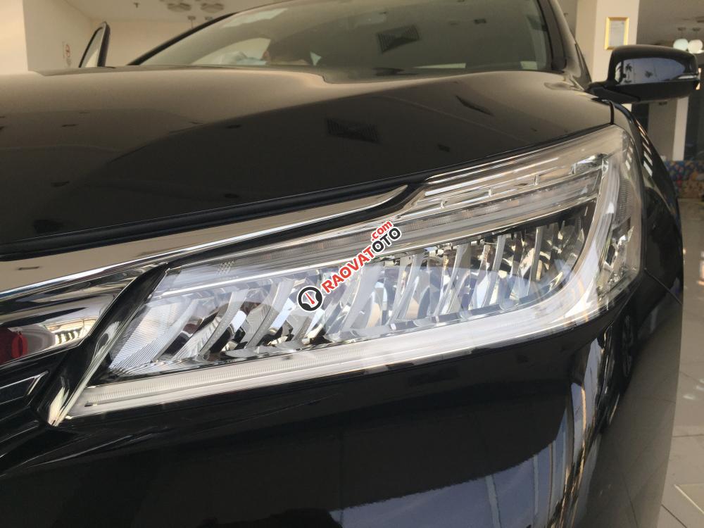 Bán Honda Accord 2018 nhập khẩu, giảm giá cực sâu 1 tỷ 390tr nay chỉ còn 1tỷ 198tr-15