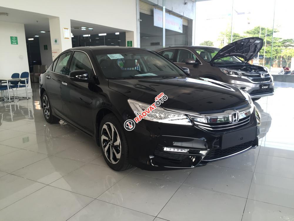 Bán Honda Accord 2018 nhập khẩu, giảm giá cực sâu 1 tỷ 390tr nay chỉ còn 1tỷ 198tr-18
