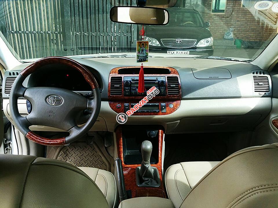Bán Toyota Camry G năm sản xuất 2005, màu vàng, giá 420tr-2