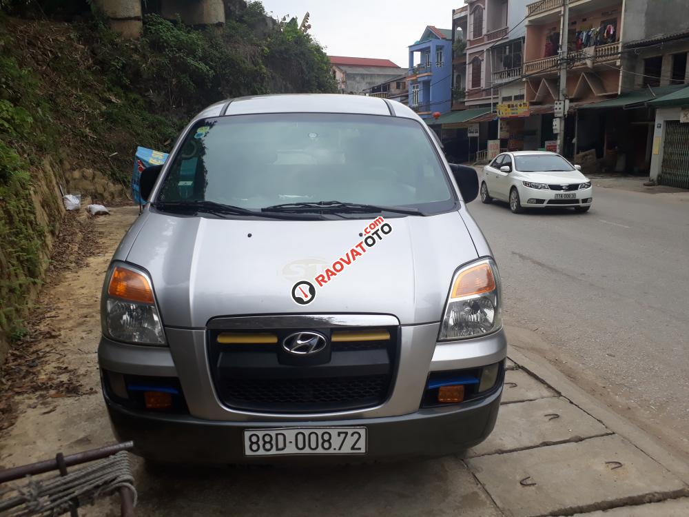 Cần bán Hyundai Starex GRX đời 2004, màu bạc, nhập khẩu-1