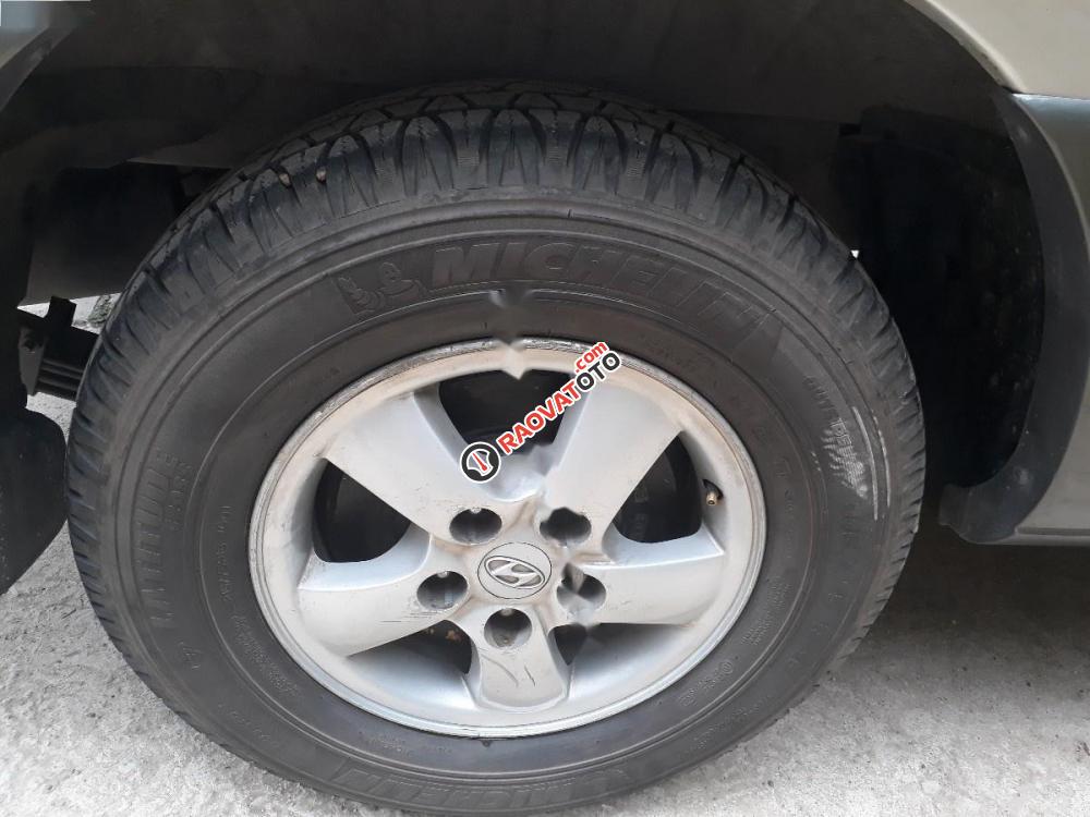 Cần bán gấp Hyundai Starex GRX sản xuất năm 2004, màu bạc, nhập khẩu nguyên chiếc chính chủ, giá chỉ 235 triệu-7