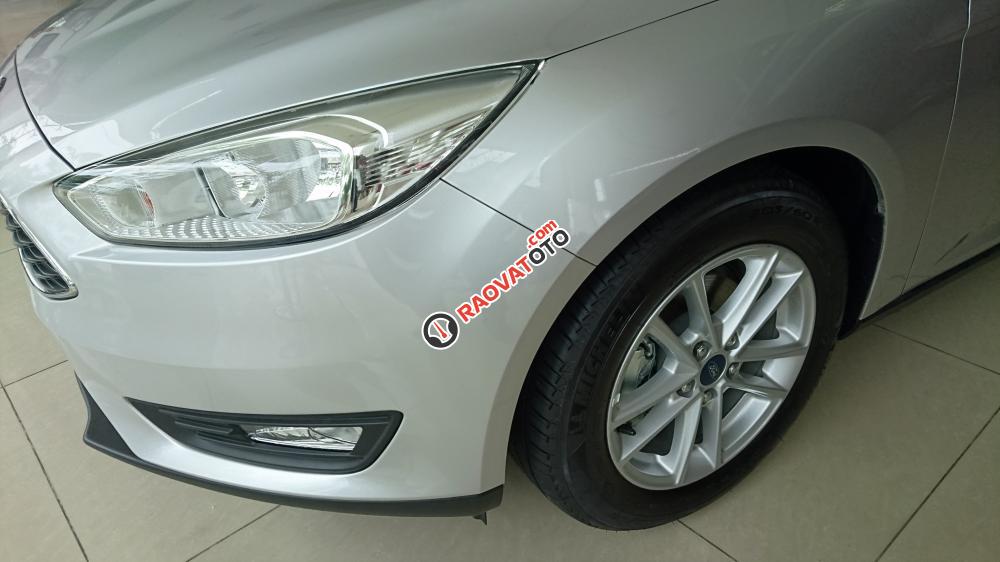 Cần bán xe Ford Focus Trend giá tốt-1