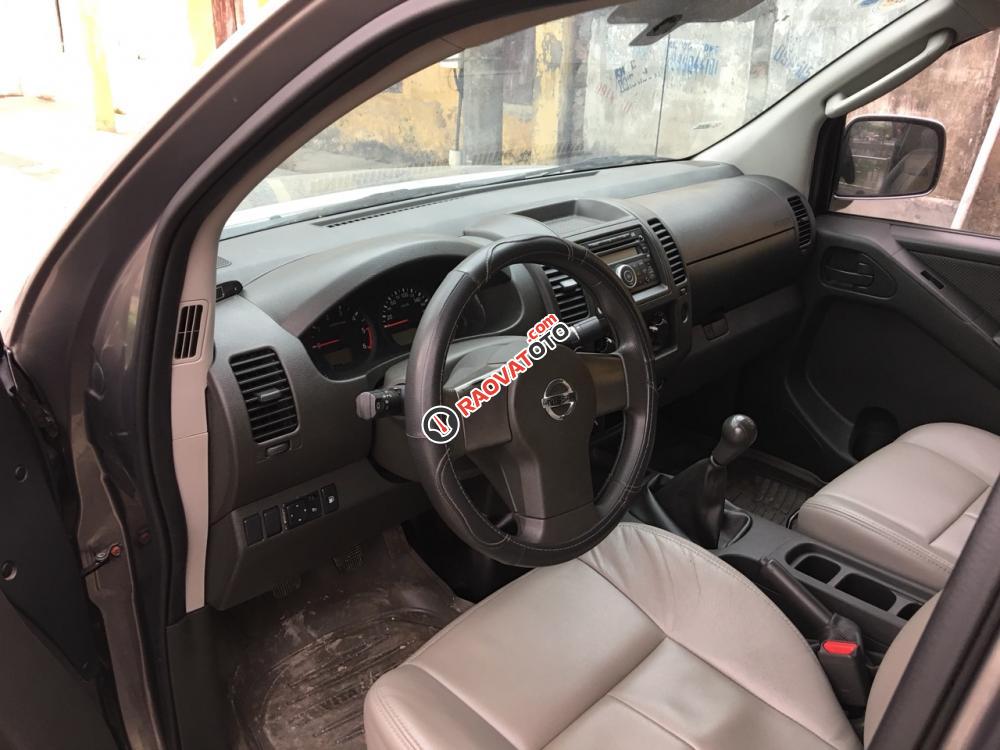 Bán Nissan LE sản xuất năm 2014, giá 405tr dầu 2 cầu-5