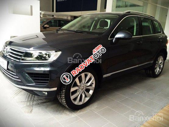 Dòng SUV nhập Đức Volkswagen Touareg 3.6l, màu vàng cát. Cam kết giá tốt- Thu Hương: 0902.608.293-14