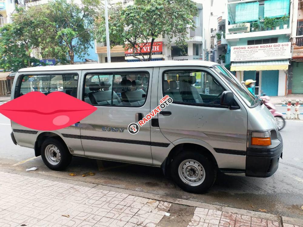 Cần bán xe Toyota Hiace 2.4 2005-0