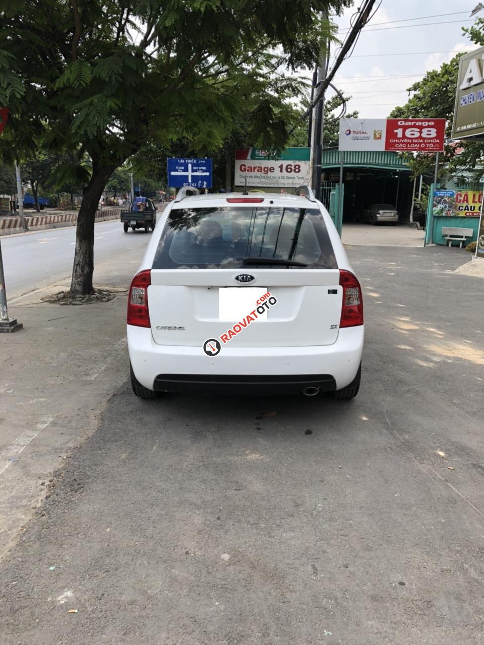 Cần bán lại xe Kia Carens SX năm sản xuất 2012, màu trắng, giá 418tr-1