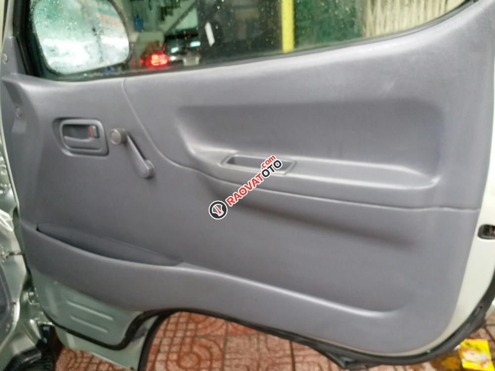 Cần bán xe Toyota Hiace 2.4 2005-6