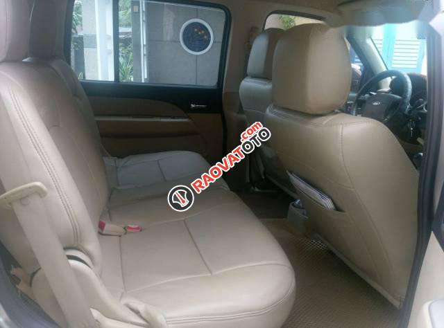 Chính chủ bán Ford Everest 4x4MT 2007, màu bạc-2