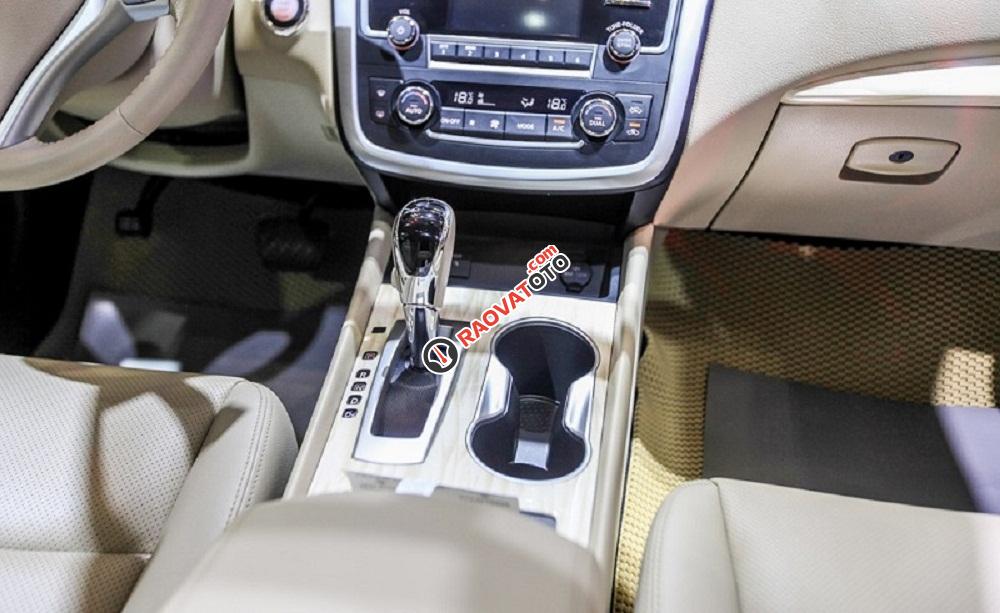 Bán Nissan Teana SL đời 2018, màu đỏ, nhập khẩu nguyên chiếc-13