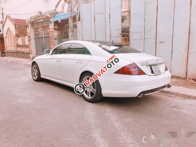 Bán xe Mercedes CLS500 sản xuất 2007, màu trắng, nhập khẩu-4