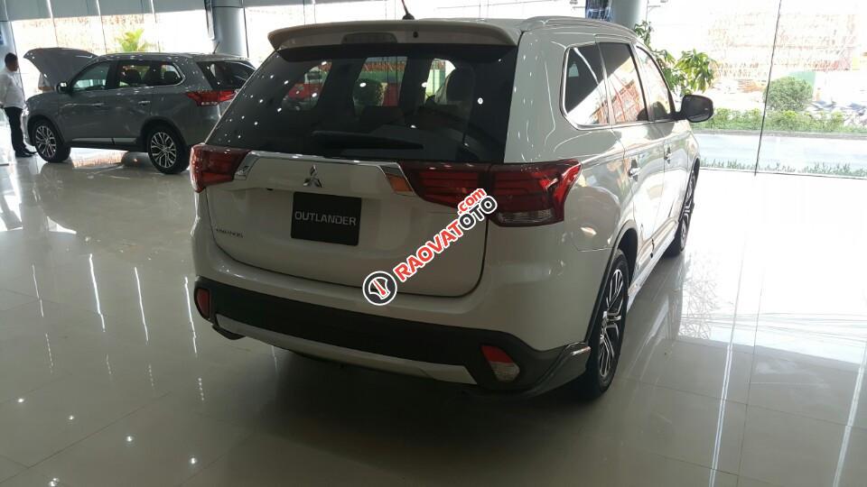 Cần bán Mitsubishi Outlander Sport GLS đời 2018, màu trắng,-4