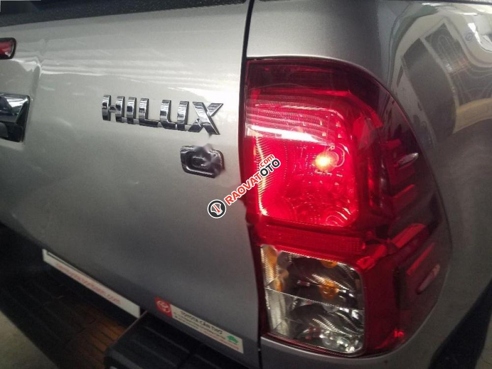 Bán Toyota Hilux 3.0G đời 2015, màu bạc, nhập khẩu-0