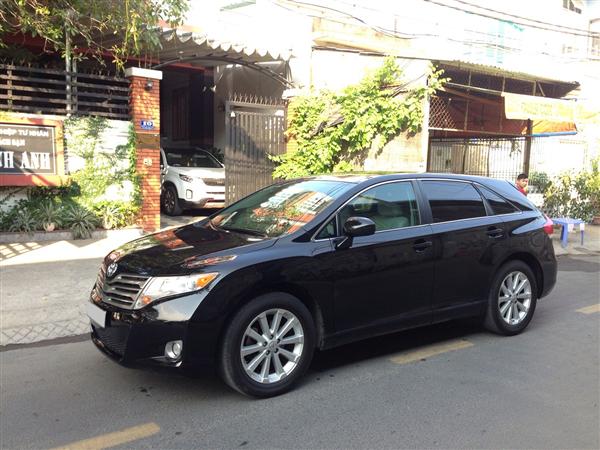 Cần bán Toyota Venza 2.7L đời 2010, màu đen -1