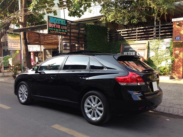 Cần bán Toyota Venza 2.7L đời 2010, màu đen -0