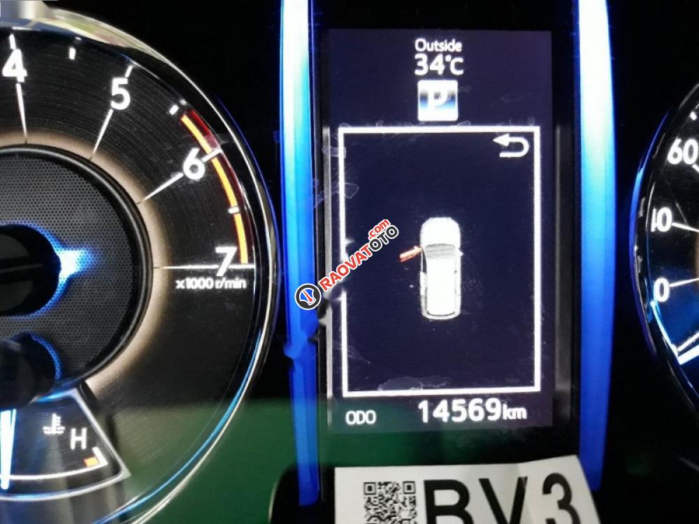 Bán Toyota Fortuner V 4x2 AT năm sản xuất 2016, màu bạc, nhập khẩu-7