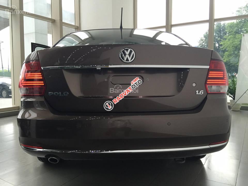 Xe nhập Đức Volkswagen Polo Sedan 1.6L GP, màu nâu -Cam kết giá tốt. LH Hương 0902.608.293-4